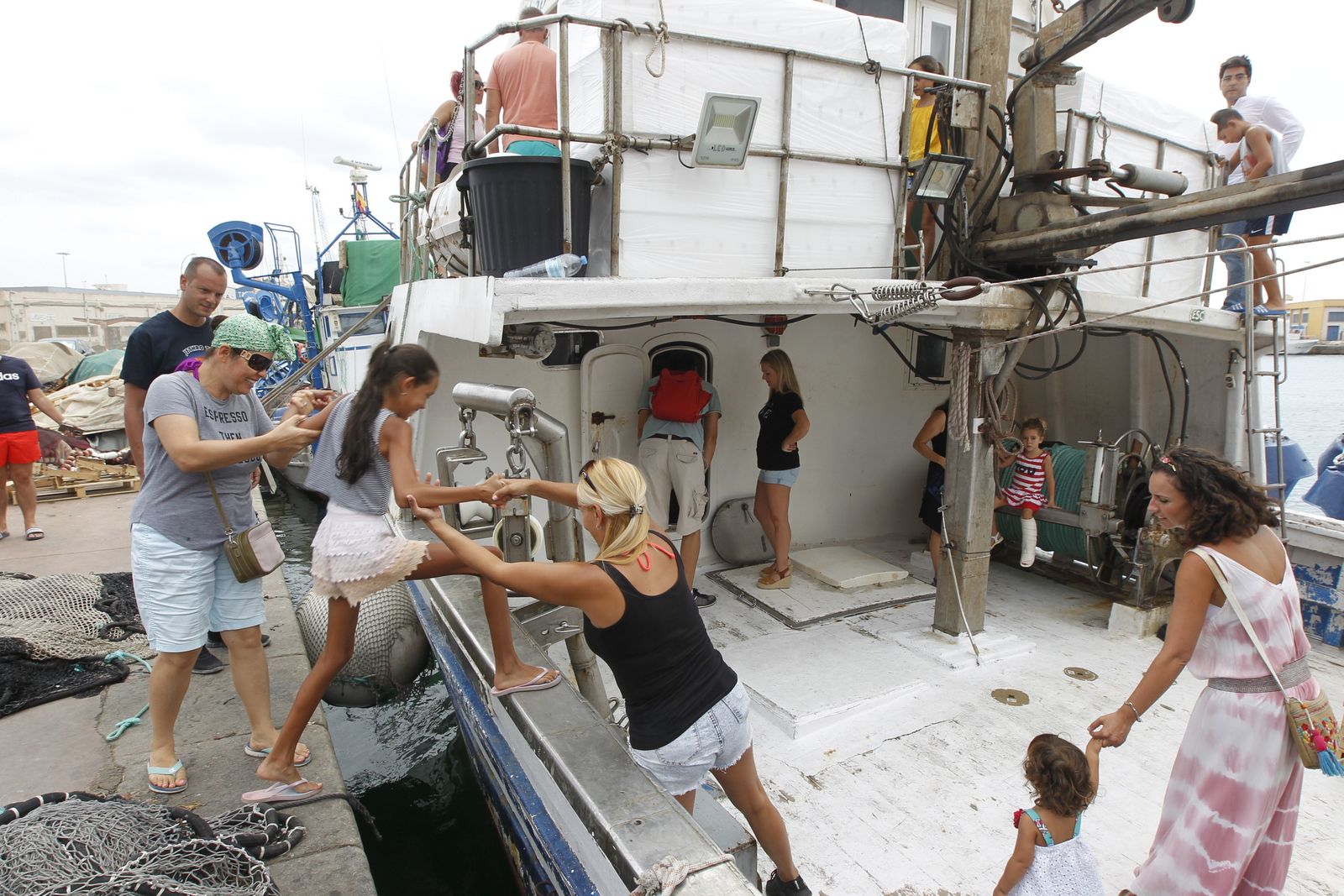 Fotogalería Jornada Puertas Abiertas Puerto Pesquero Almería