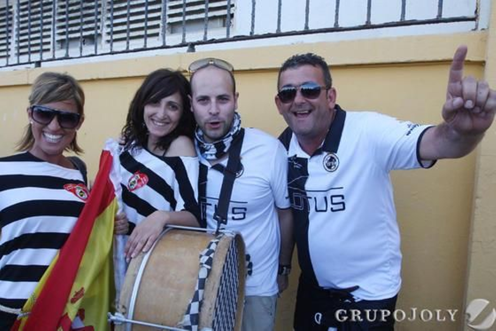 Los albinegros no defraudaron a su afición tras conseguir un 2-1.

Foto: Paco Guerrero/Lectores