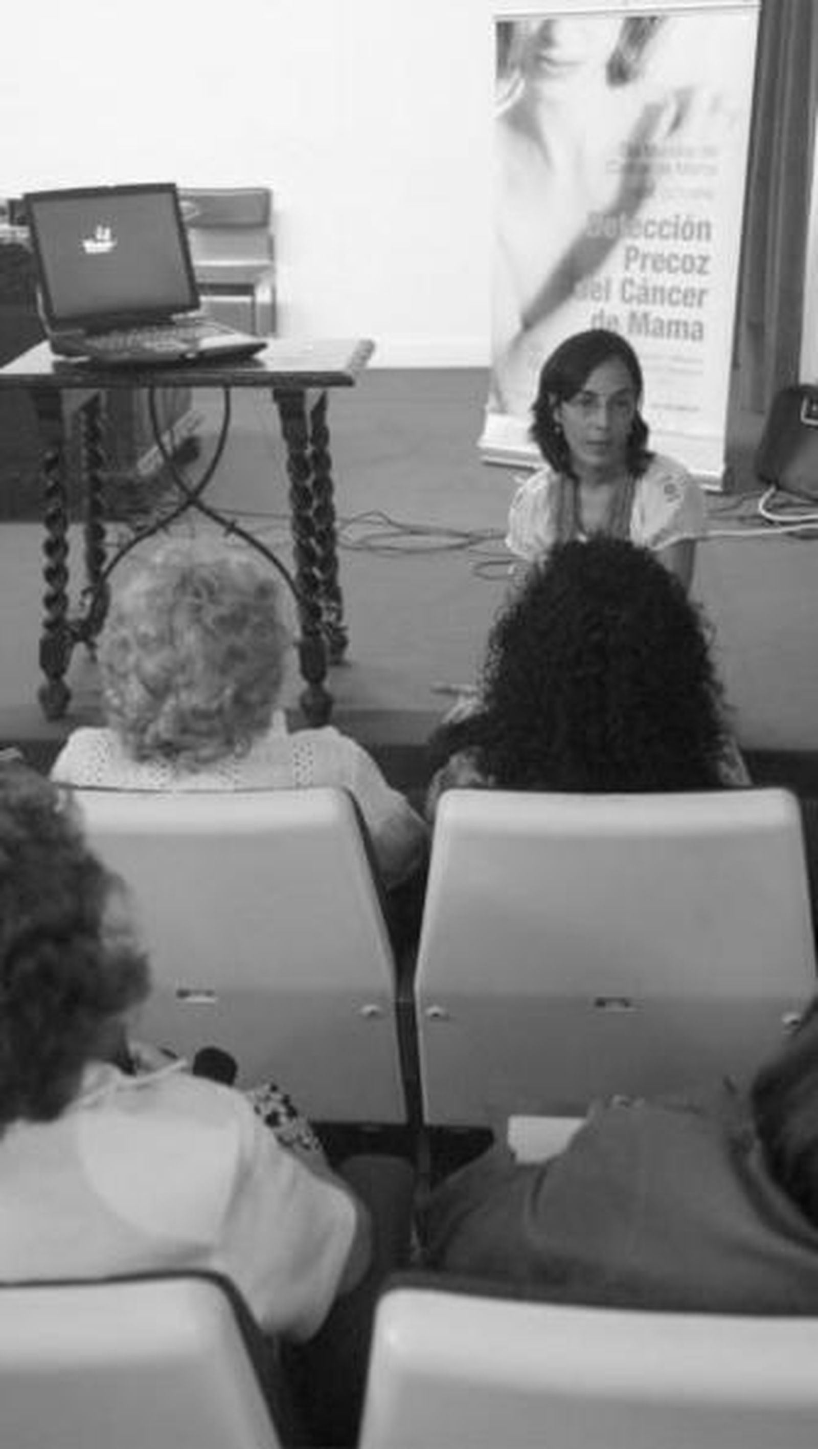 Imagen de la charla ofrecida ayer en la Casa de la Cultura.