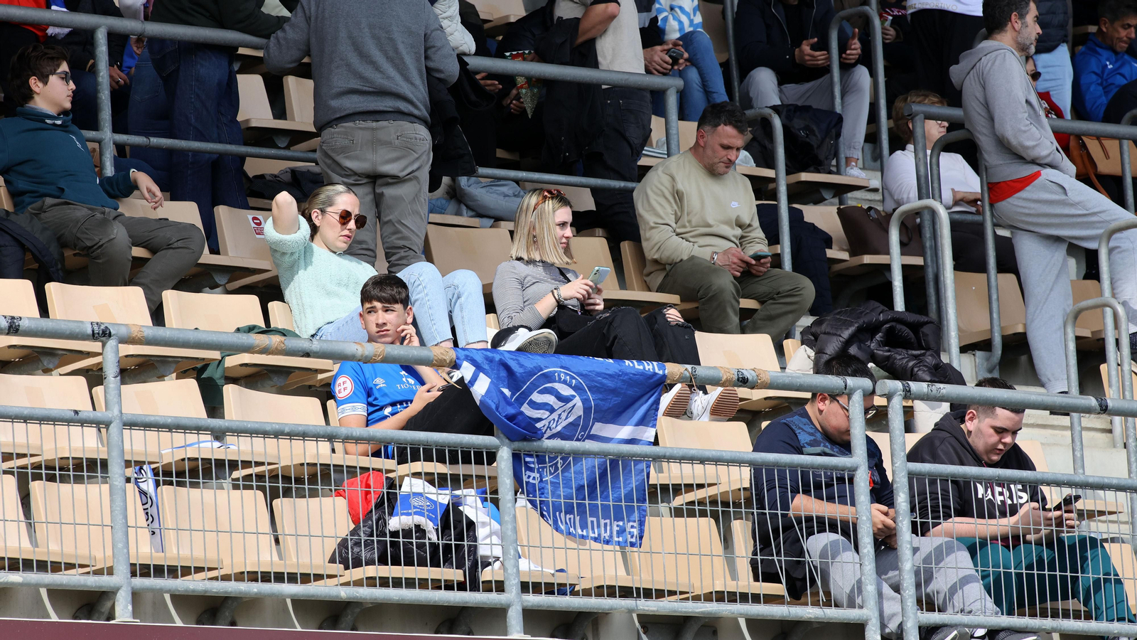 Búscate en el partido Xerez DFC - Atlético Sanluqueño en Chapín