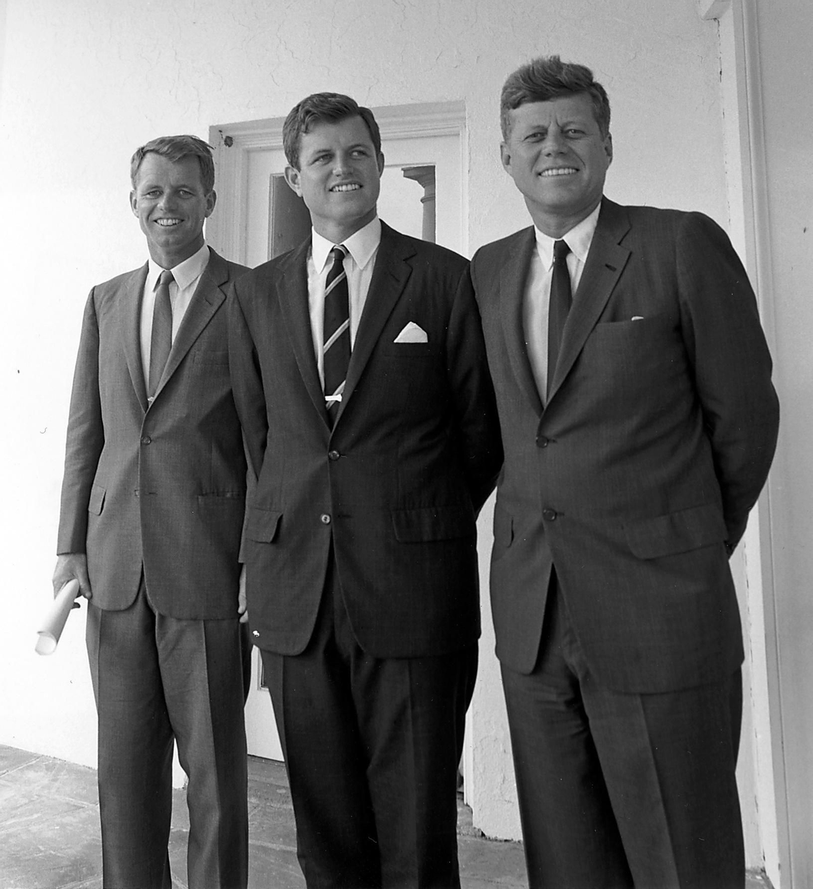 Los hermanos Robert, Ted y John Kennedy