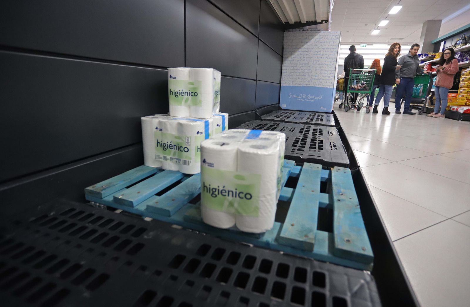 El papel higiénico se agotó en numerosos supermercados en el inicio de la pandemia