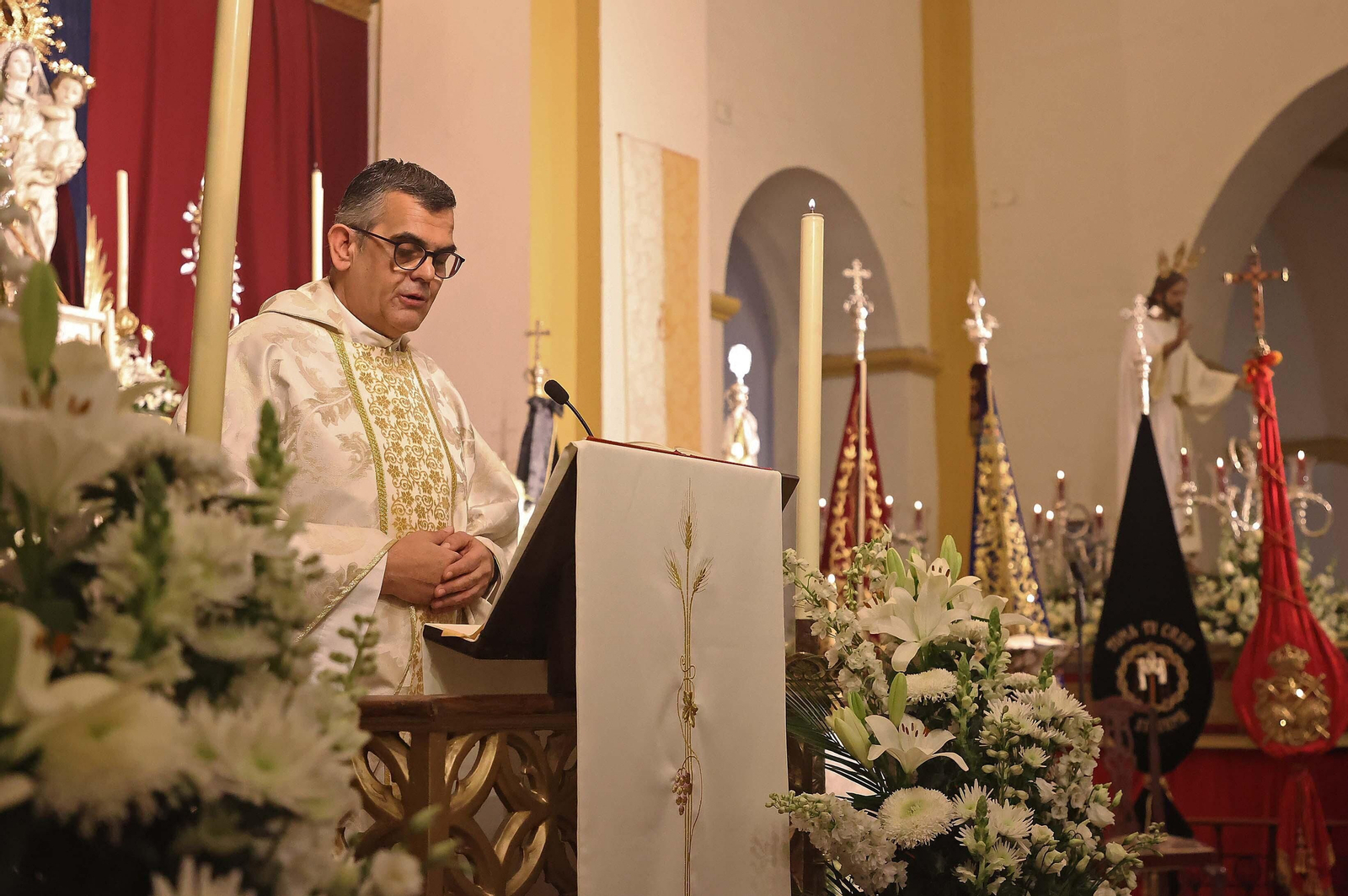 Fotos del Domingo de Resurrección en Algeciras: El Resucitado