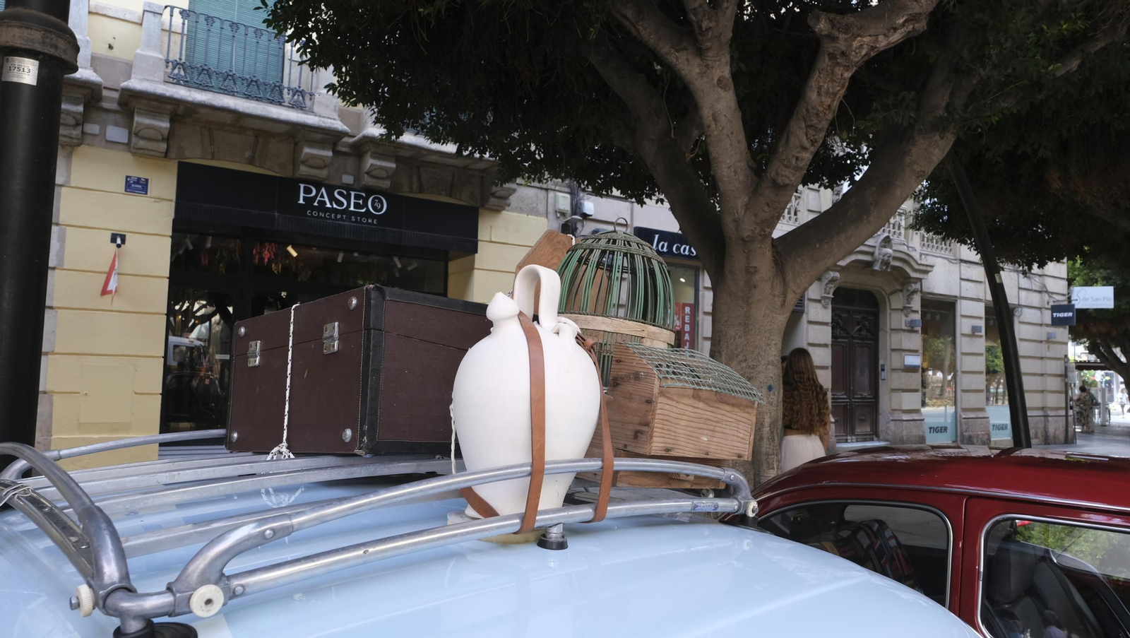 Los Seat 600 y los Mini en la Feria de Almería 2024, en imágenes