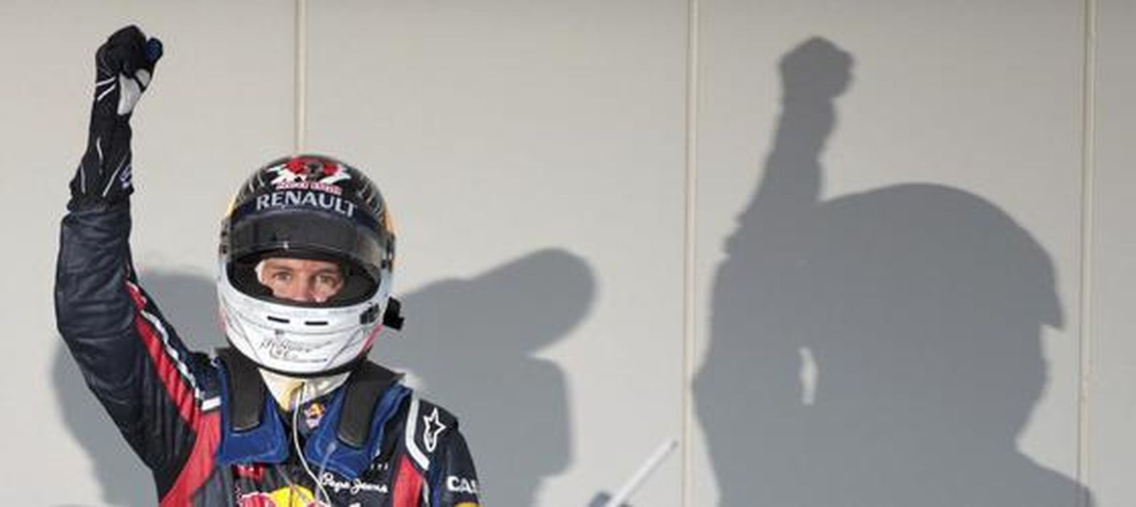 Sebastian Vettel gana en Suzuka su segundo mundial a cuatro carreras del final del campeonato. / AFP