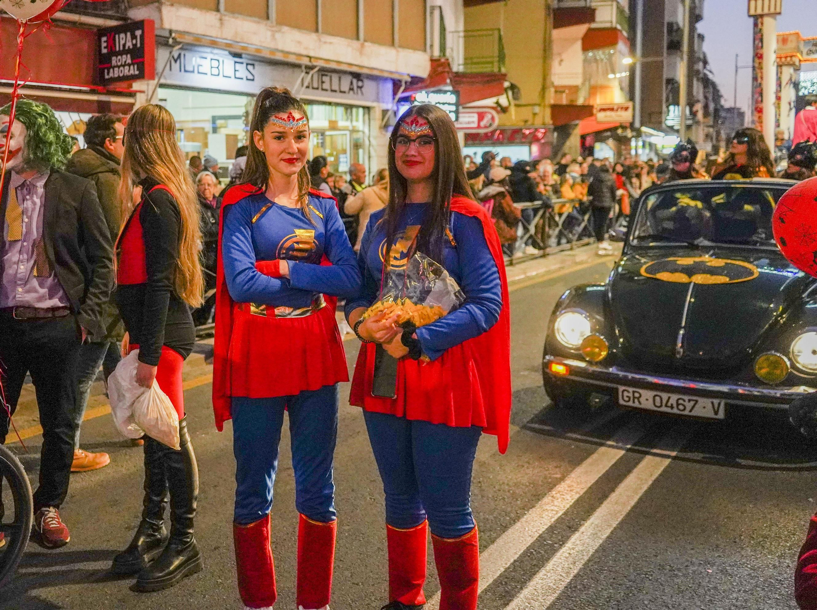 La cabalgata de los Reyes Magos de Granada, en imágenes
