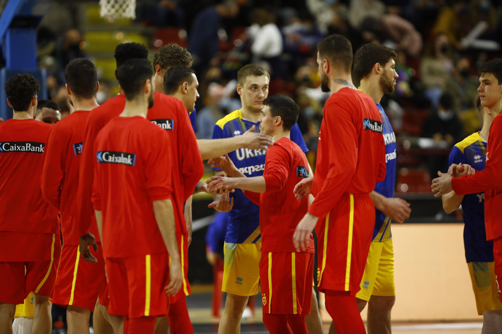 Las imágenes del emotivo encuentro entre España y Ucrania en Córdoba