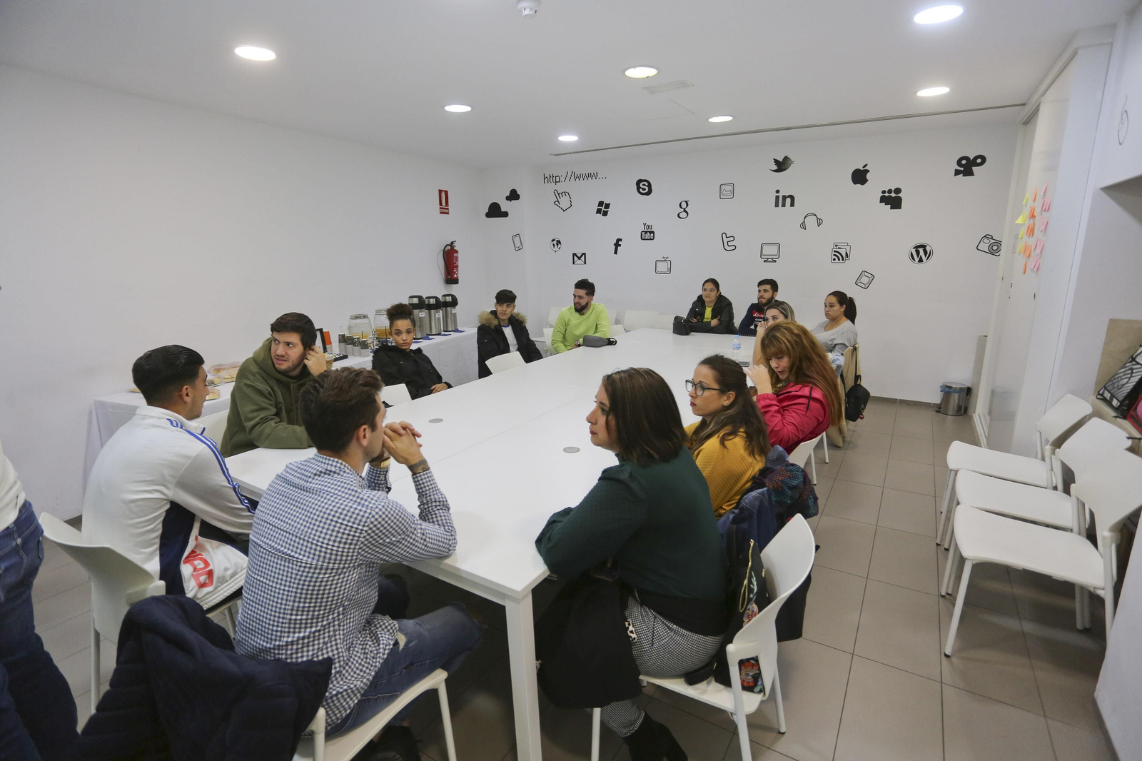 Alumnos de la Escuela de Segunda Oportunidad de la Asociación Arrabal.