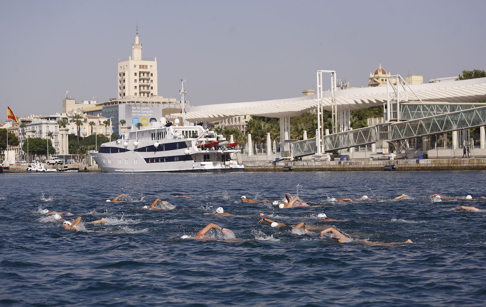 Fotos de la 60ª Travesía a Nado del Puerto de Málaga