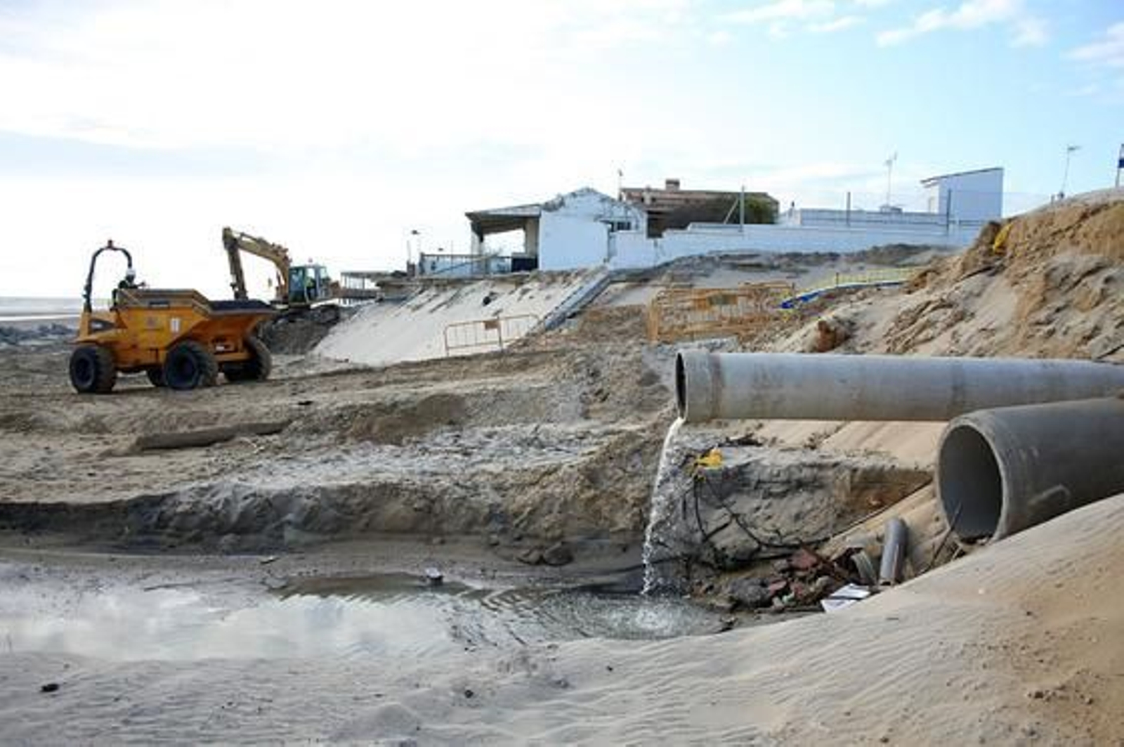 La playa de Matalascañas estará preparada para el turismo de Semana Santa. / Alberto Domínguez