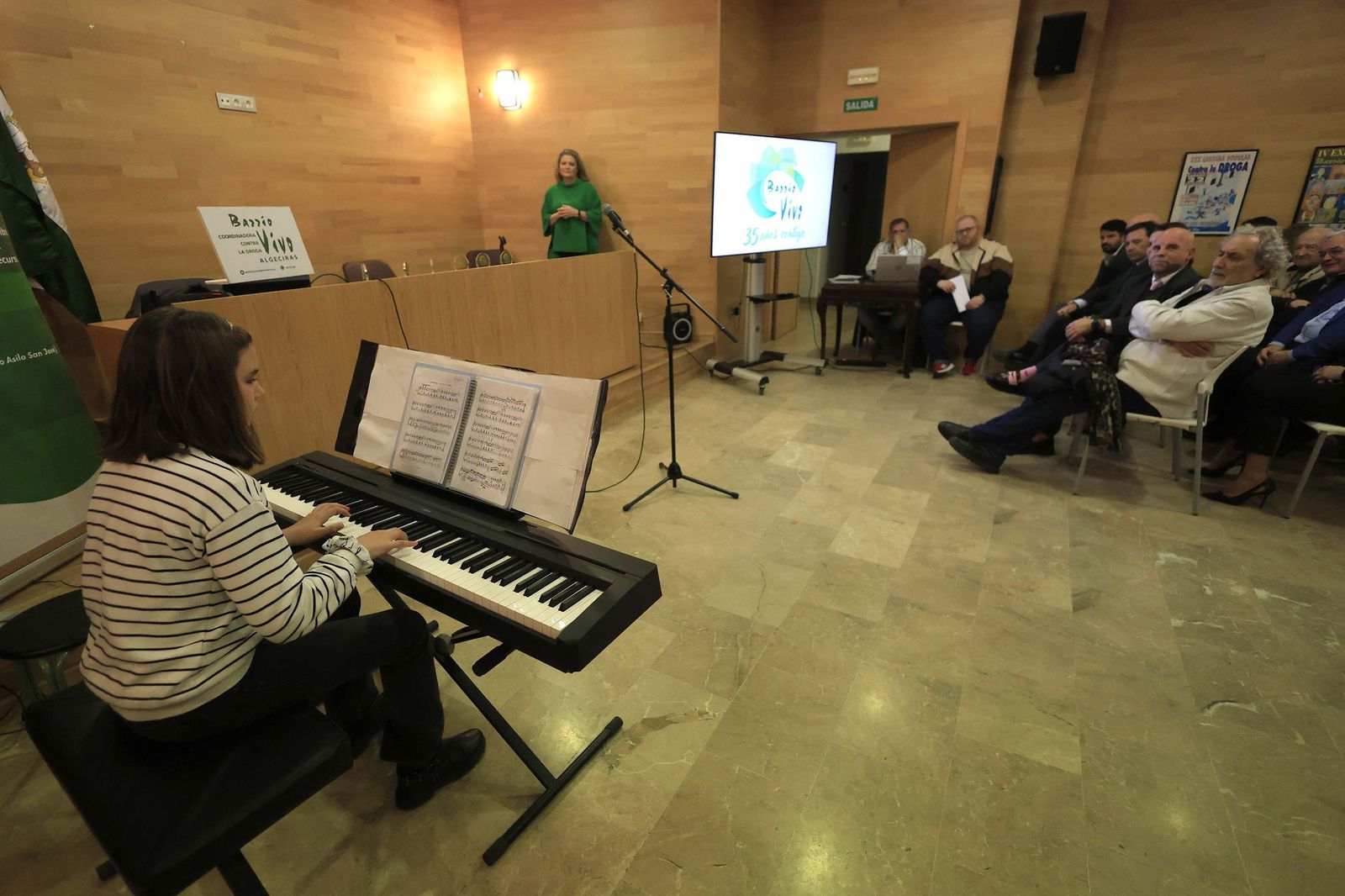 Fotos del acto por el 35 aniversario de la coordinadora Barrio Vivo de Algeciras