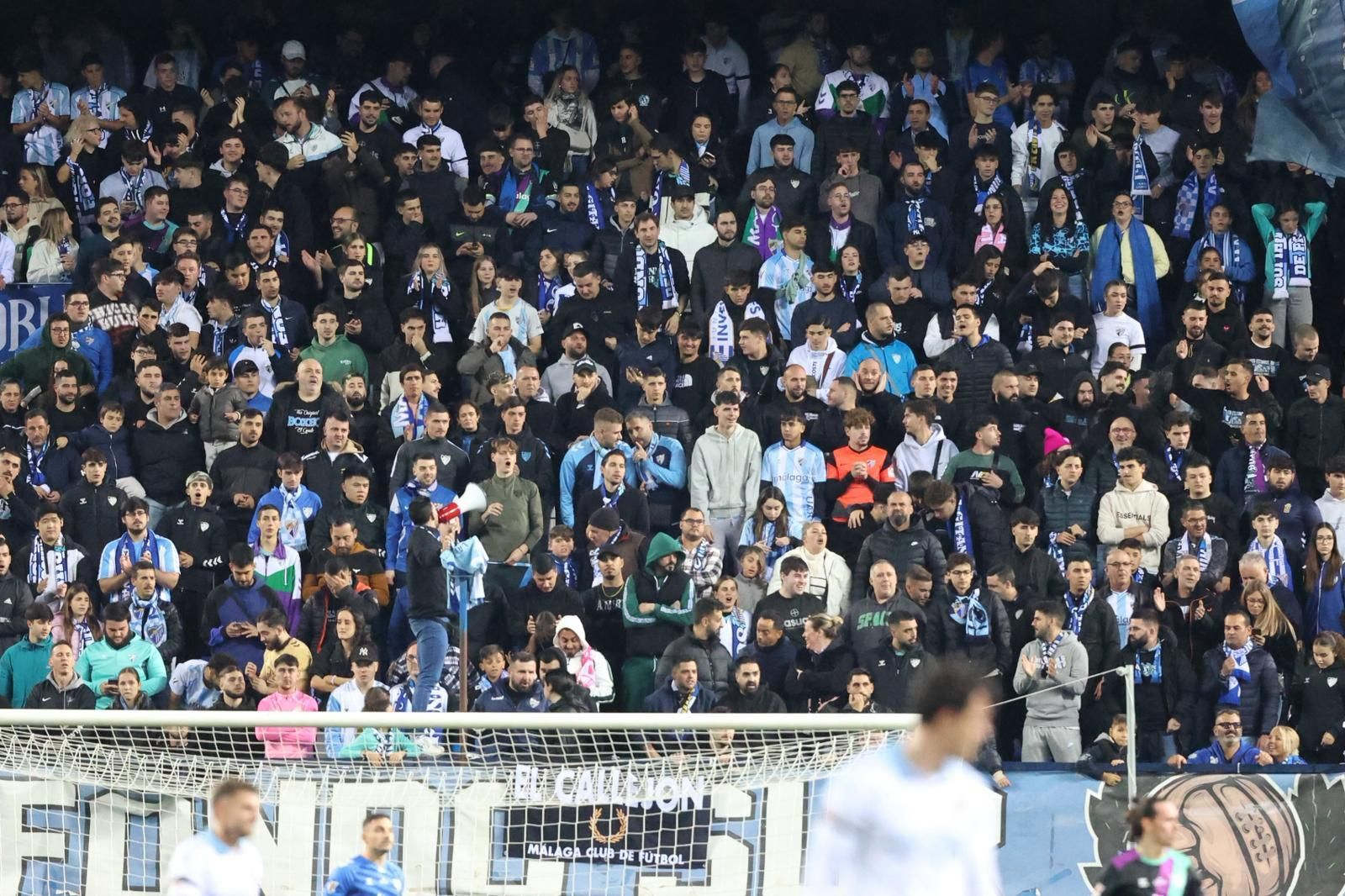 Búscate en las gradas de La Rosaleda en el Málaga CF-Zaragoza