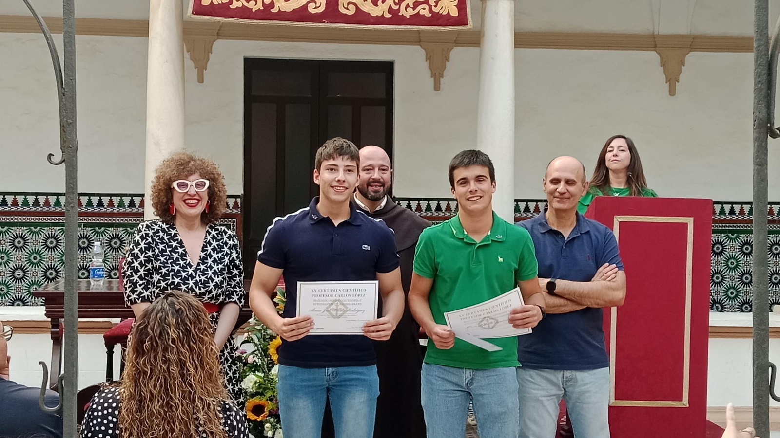 Entrega de premios del certamen escolar de ciencias Carlos López en San Fernando