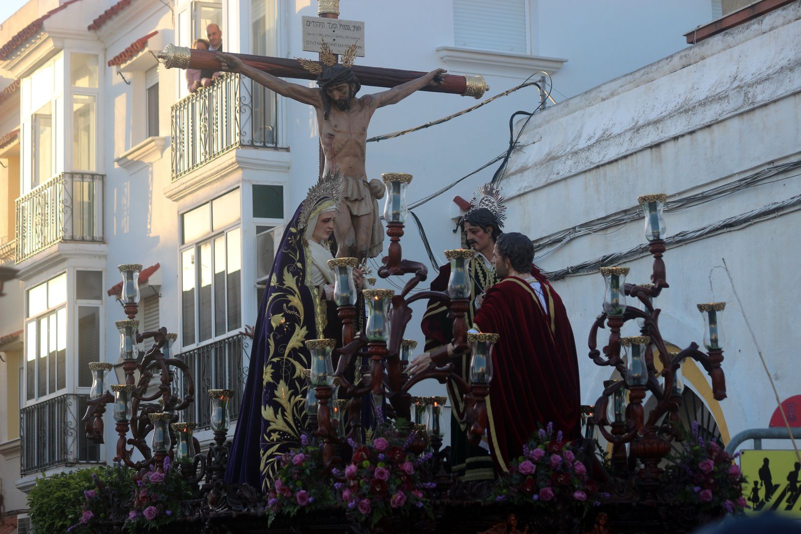 Las imágenes del Miércoles Santo en Puerto Real: Hermandad de la Vera-Cruz