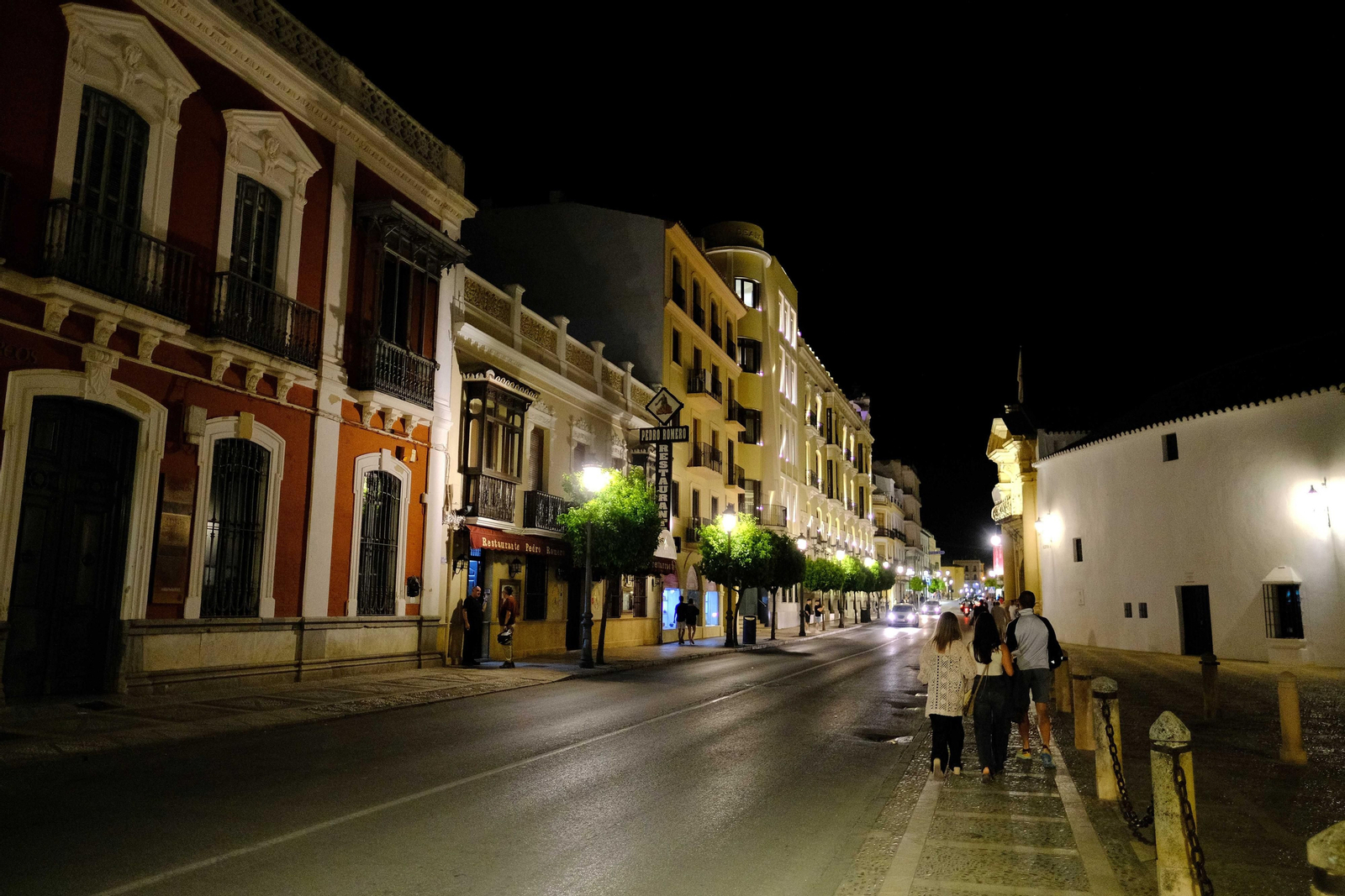 Ronda nocturna, en imágenes