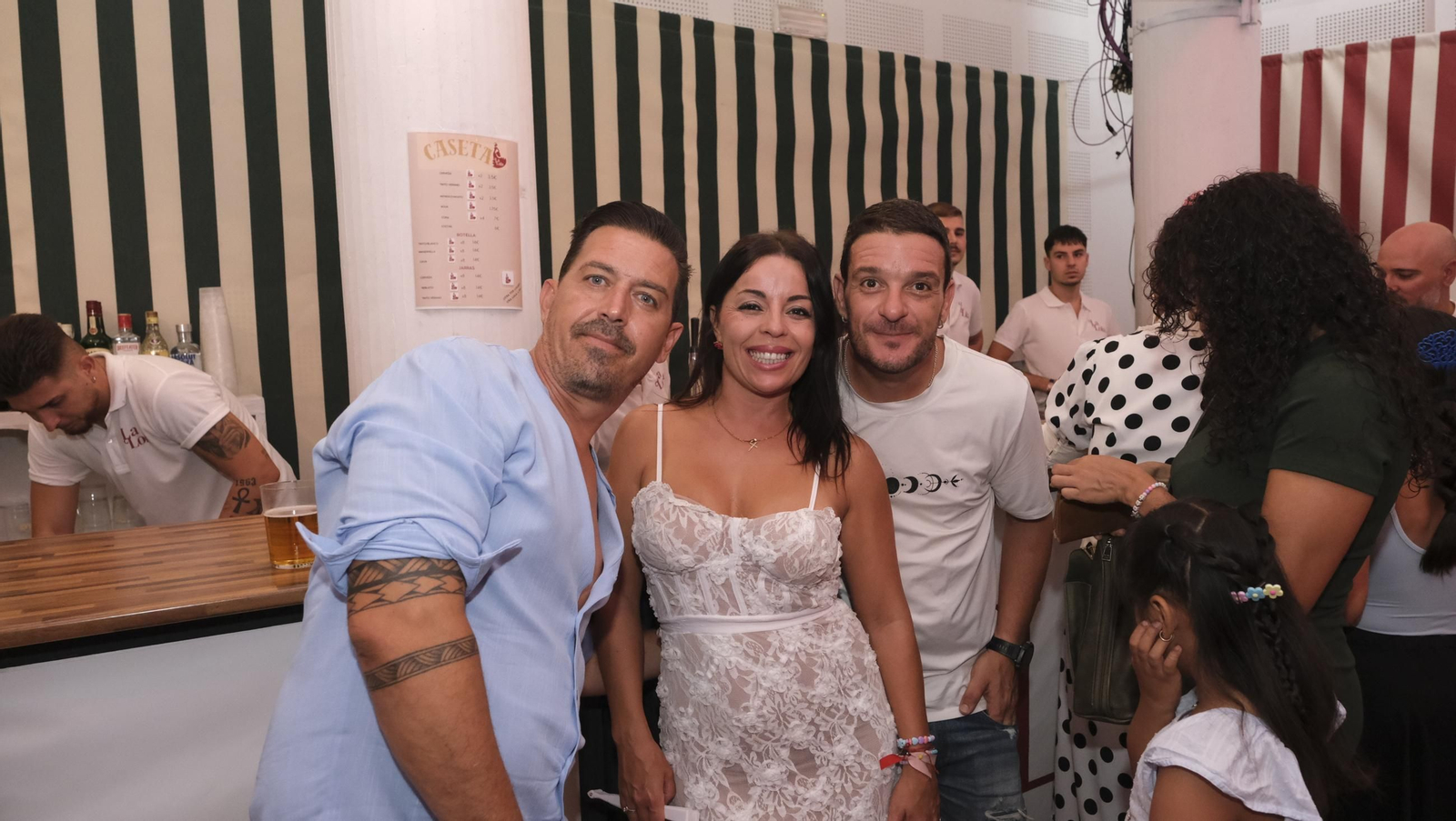 Los almerienses disfrutan del lunes en la Feria del Mediodía