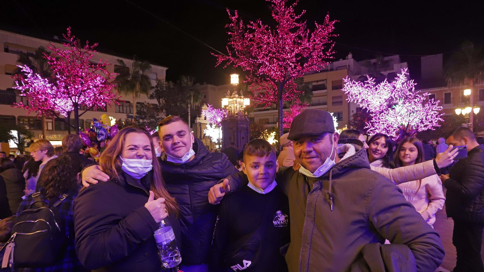 Fotos del encendido del alumbrado navideño en Algeciras