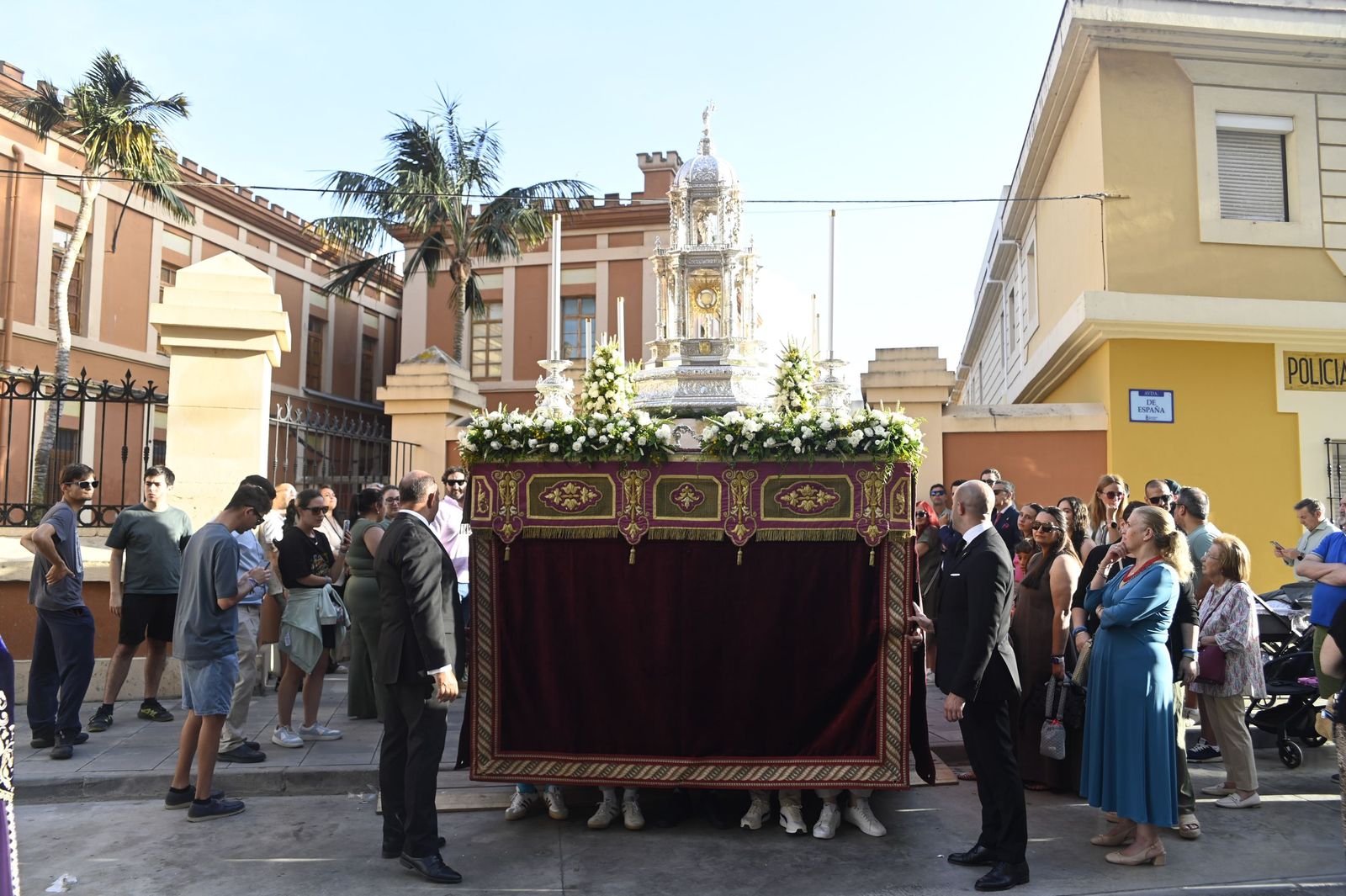 Las fotografías de la procesión del Corpus Christi en La Línea