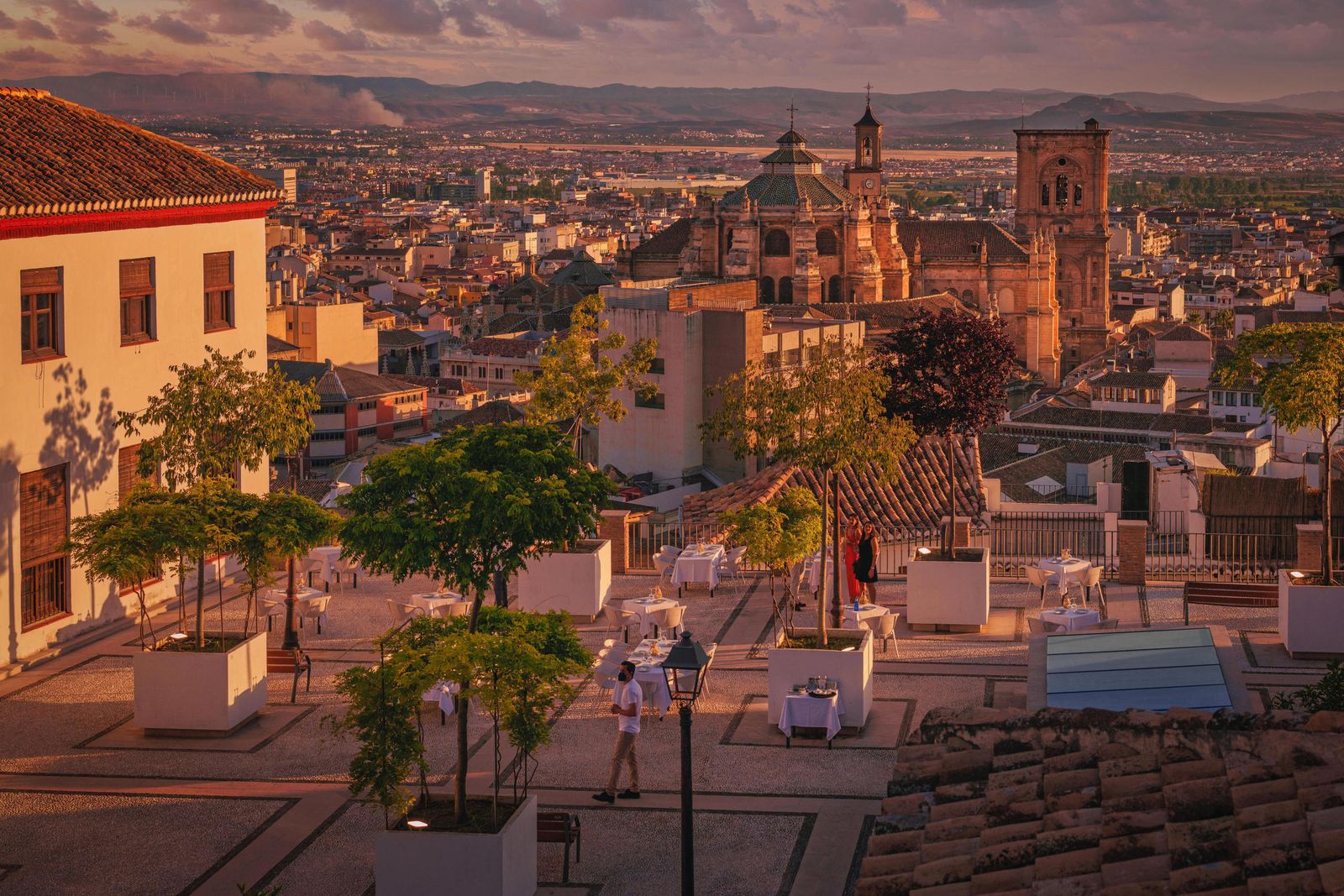Modernidad y tradición: el Mirador de Tato abre sus puertas en el Bajo Albaicín con vistas a la Catedral de Granada