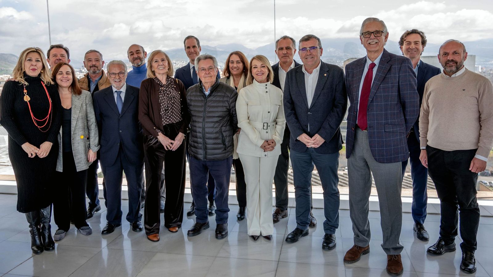Imagen de la reunión de CajaGranada Fundación