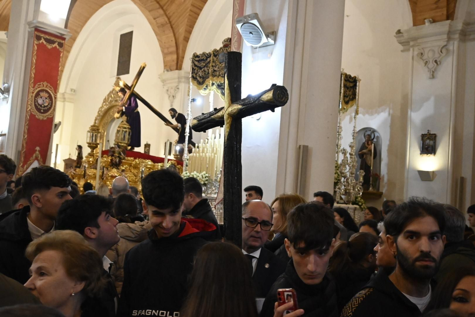Las mejores imágenes del Miércoles Santo: Hermandad de la Santa Cruz