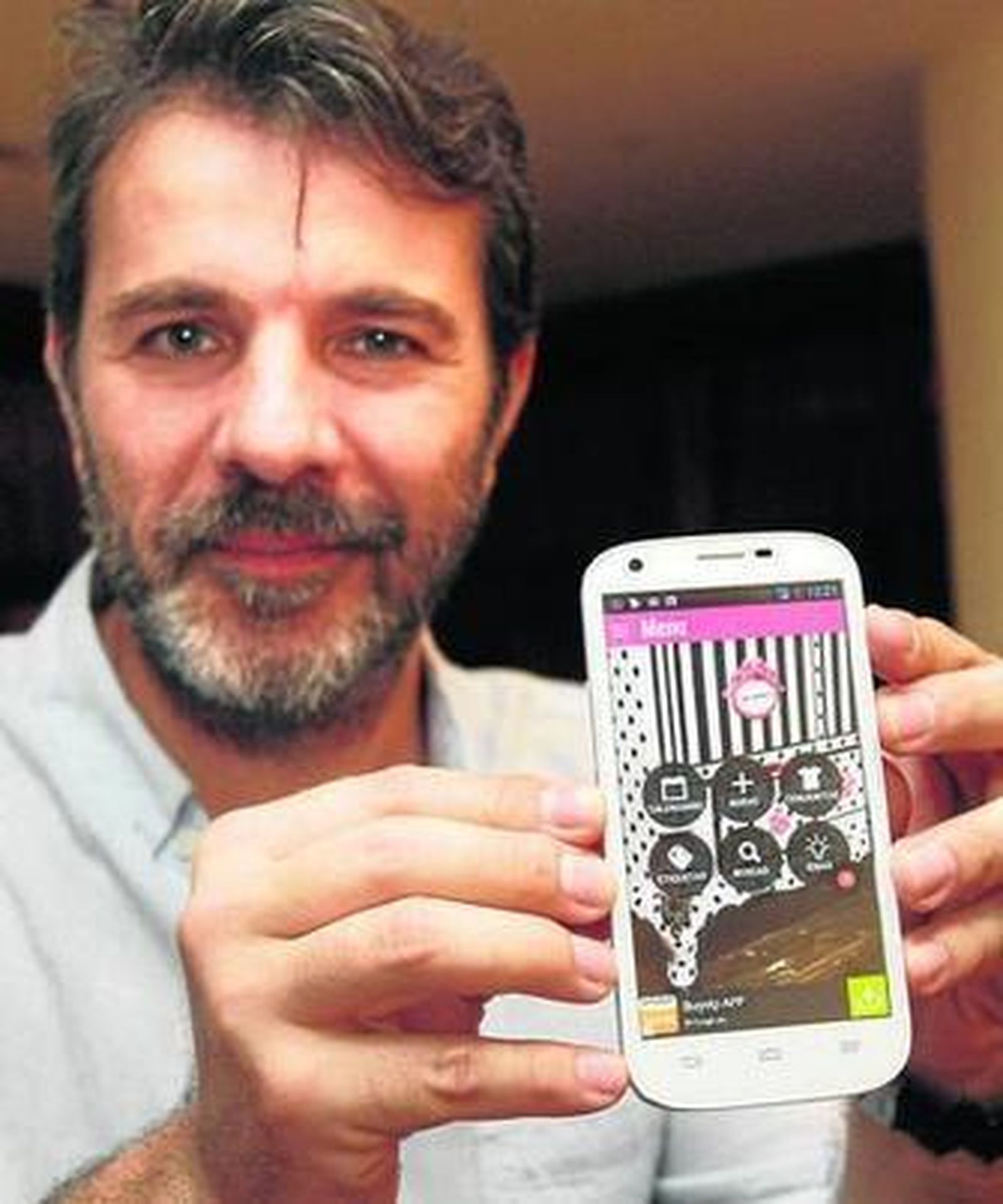 El emprendedorJulio García, creador de una aplicación para móviles.