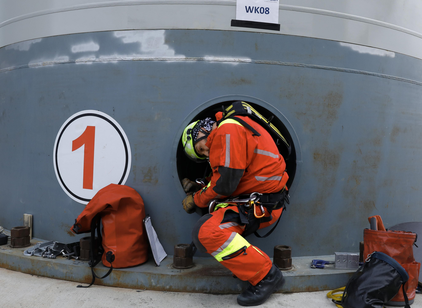 Puerto Real, presente en la estación eólico marina Wikinger