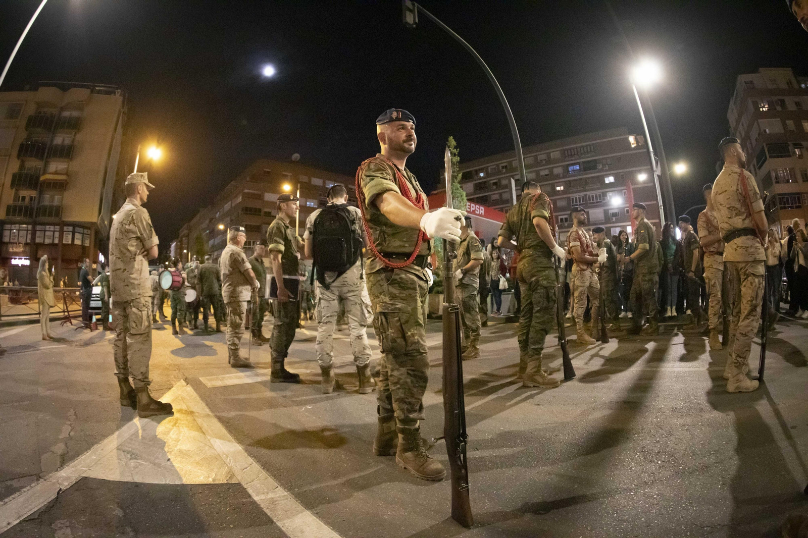 Las Fuerzas Armadas ensayan el desfile por las calles de Granada