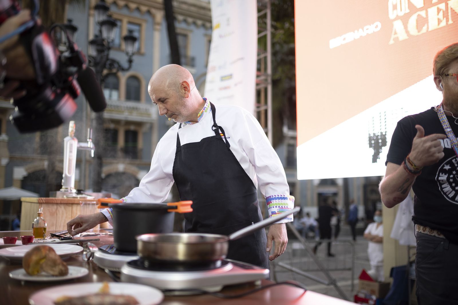 Los mejores chefs cocinan en la calle: Restaurante Montecruz