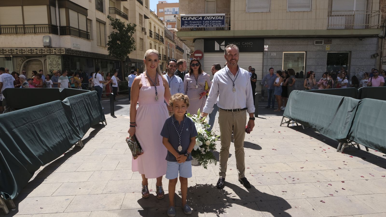 Imágenes de la ofrenda floral a la Virgen del Mar. Feria de Almería 2022