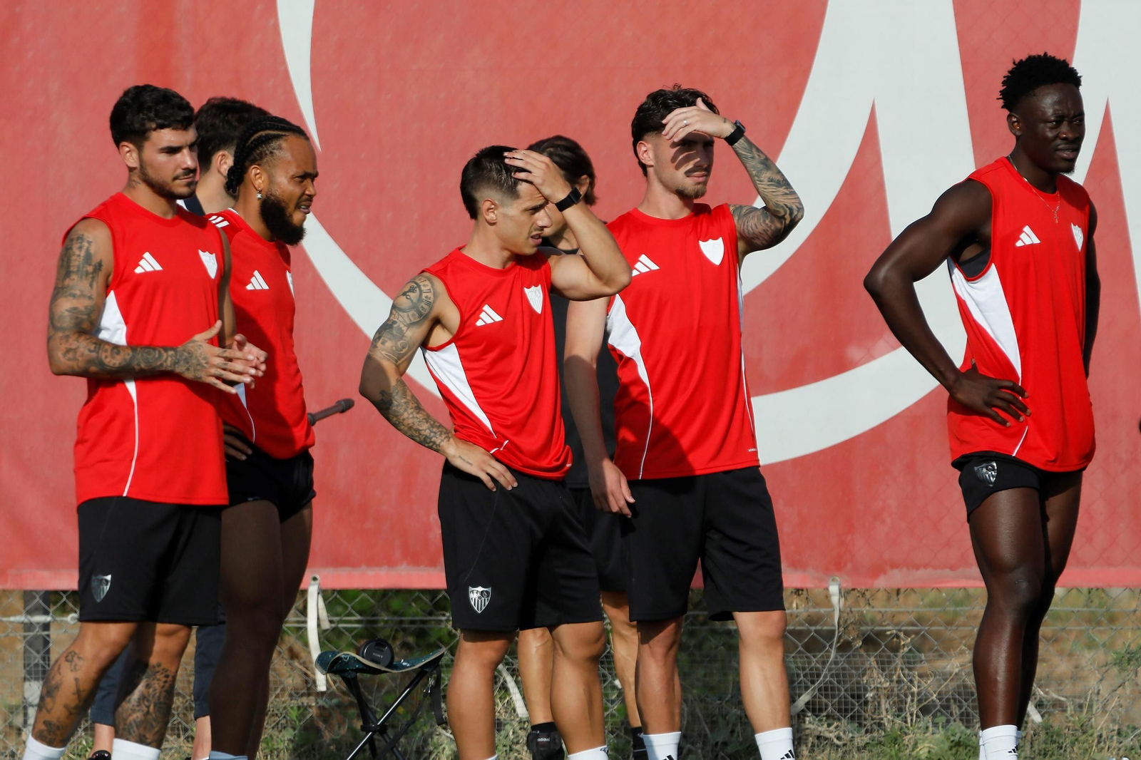Las fotos del primer entrenamiento del Sevilla FC de la temporada 2025/2026