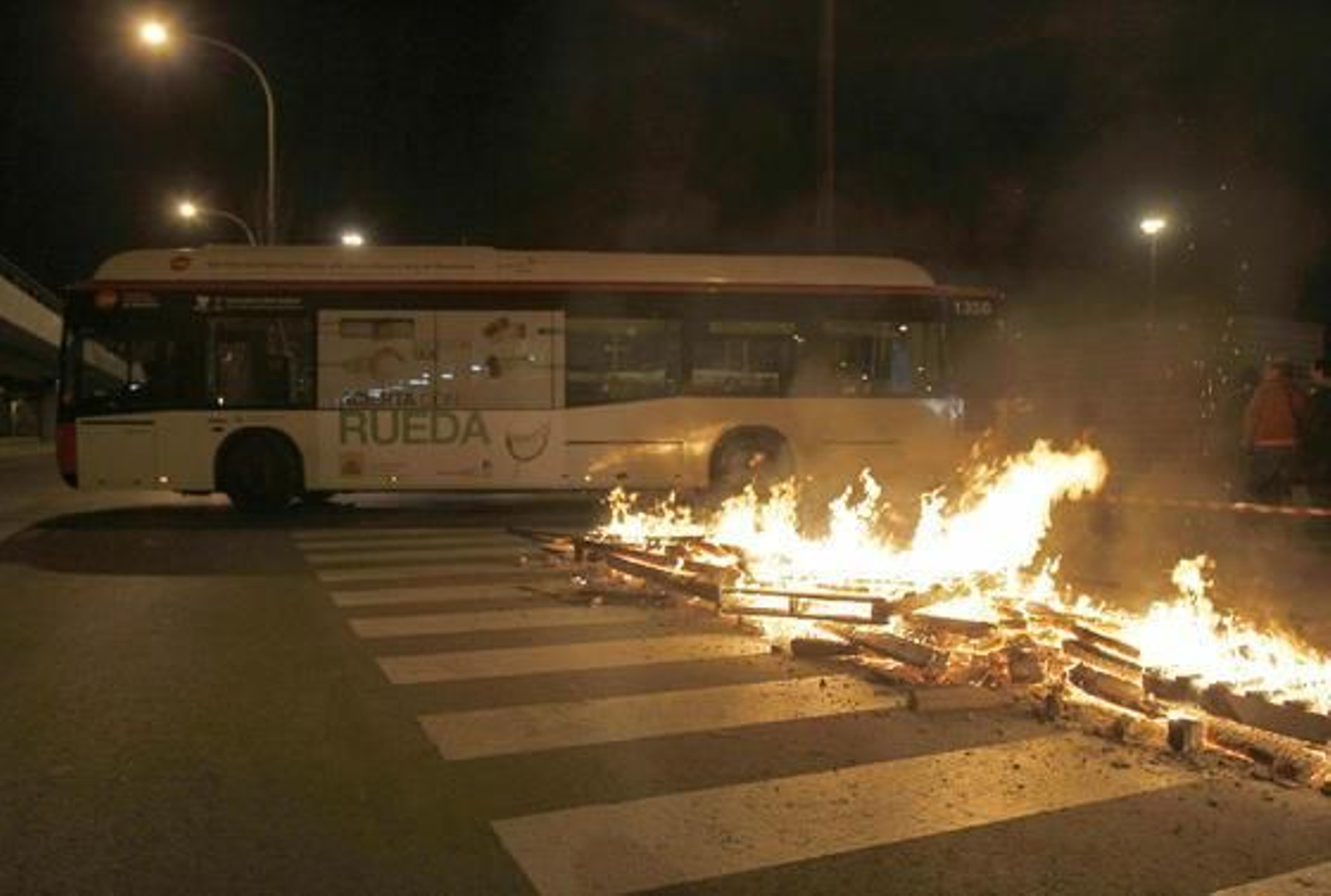 Jornada de la huelga general en Barcelona.

Foto: EFE