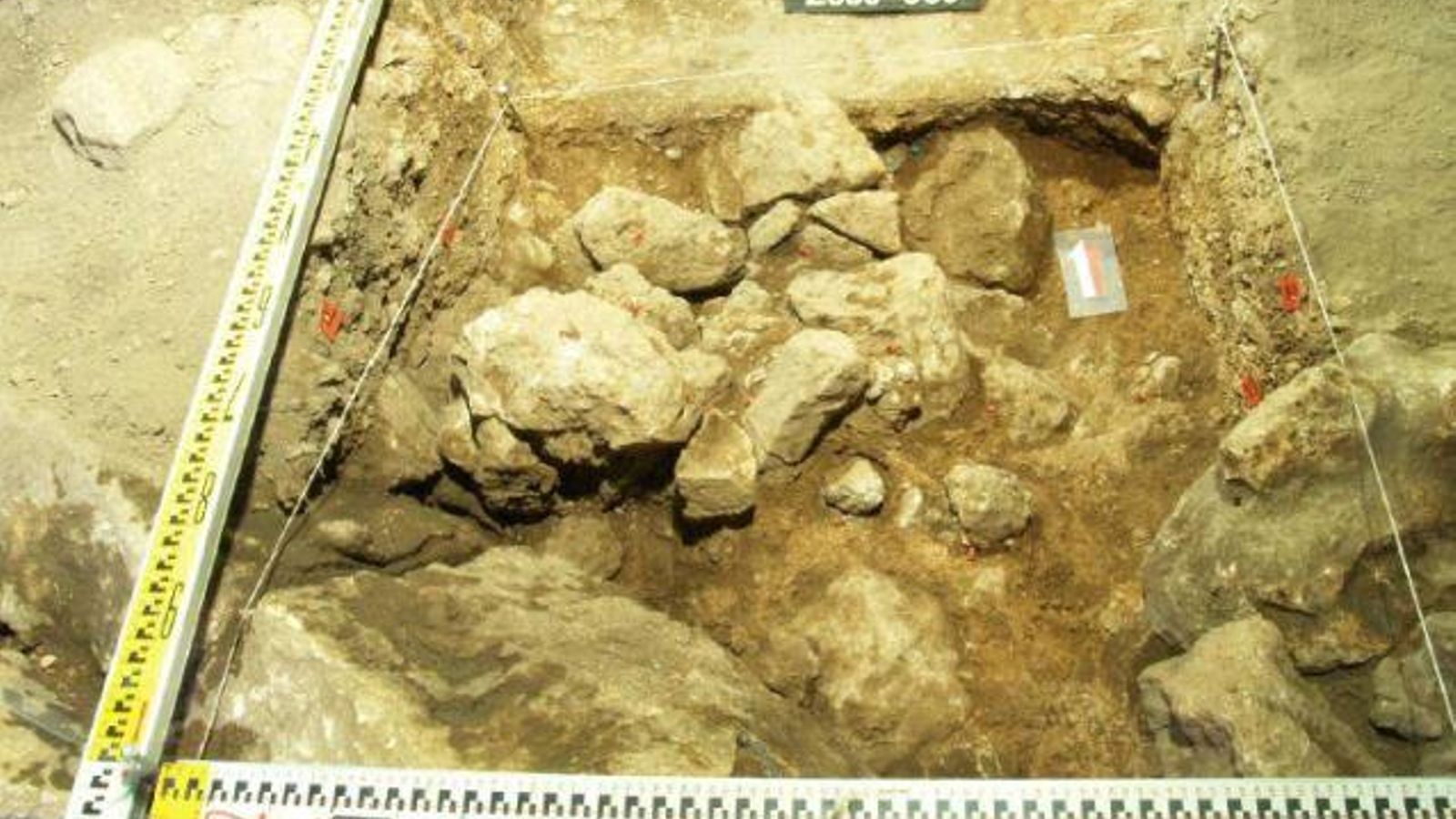 Sedimentos en la Cueva del Ángel de Lucena.