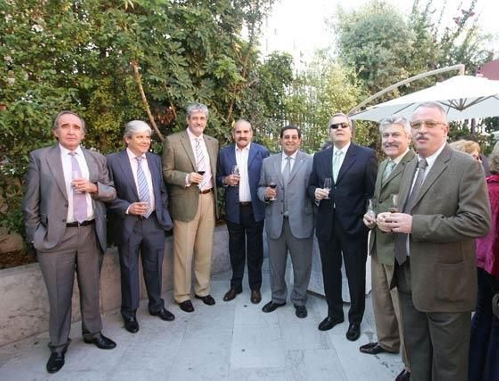 El Hotel Los Jándalos acoge la ceremonía de investidura de Emilio Viquiera, director deportivo del Xerez, como nuevo cofrade honorífico de la Cofradía del Botillo

Foto: Pascual