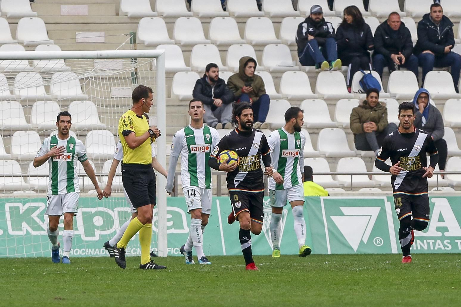 Las imágenes del Córdoba-Rayo Vallecano