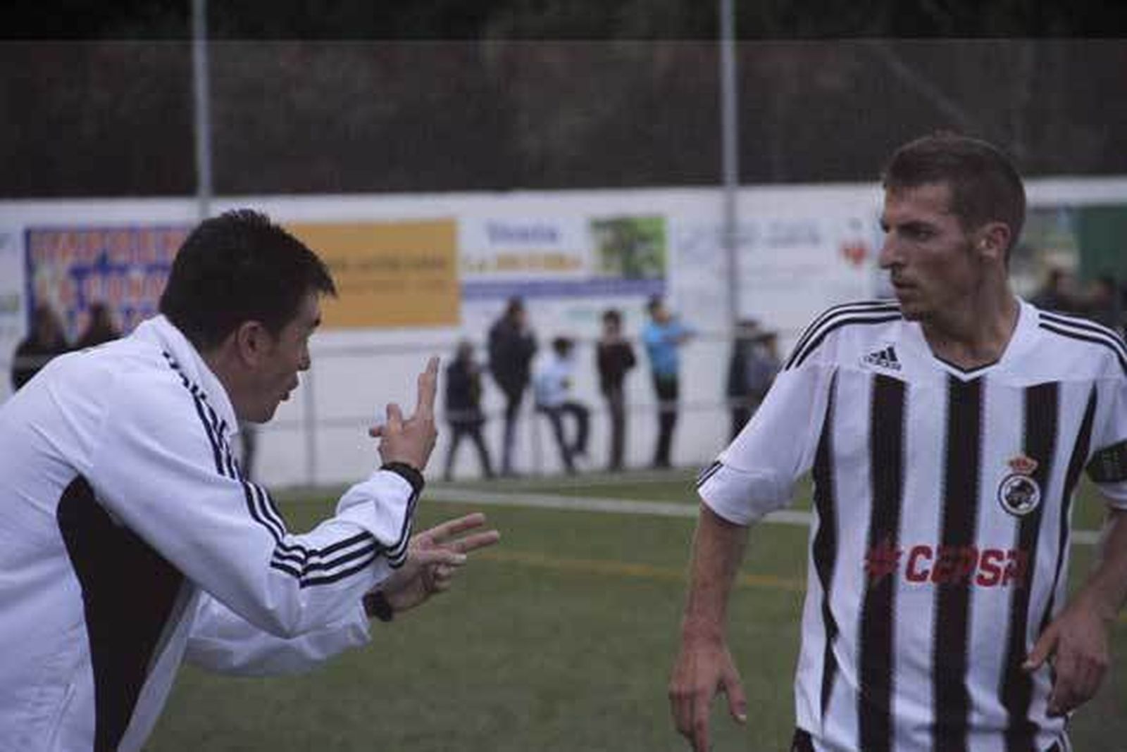 La Balompédica empata en Conil y no logra alcanzar la primera plaza, a tiro tras el tropiezo del Pozoblanco./Fotos: Aragón Pina  Foto: Aragon Pina