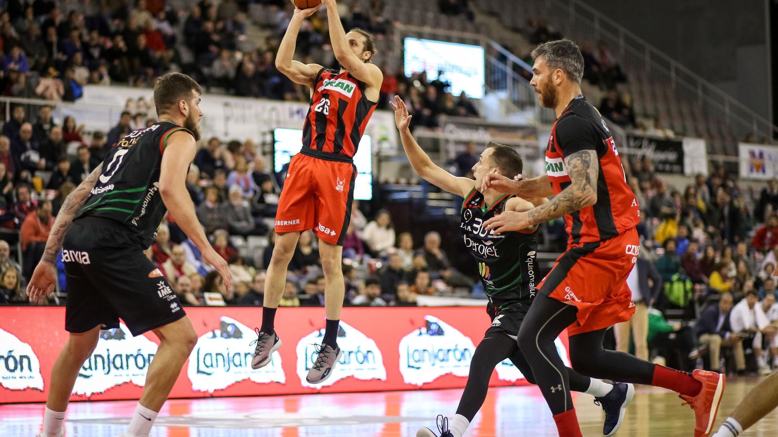 De Cobos protagoniza un lanzamiento lejano