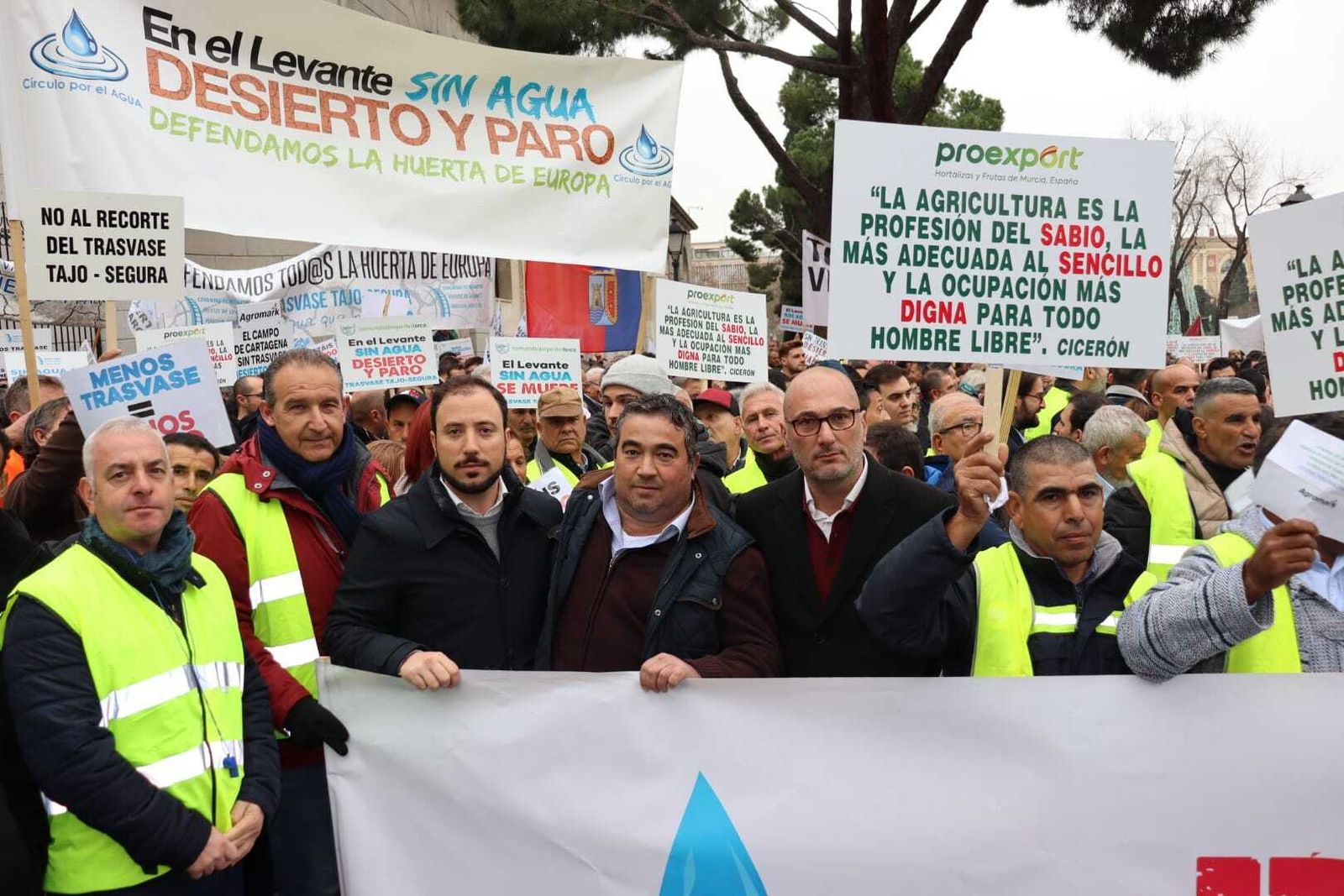 Miembros de Ciudadanos, en la concentración.