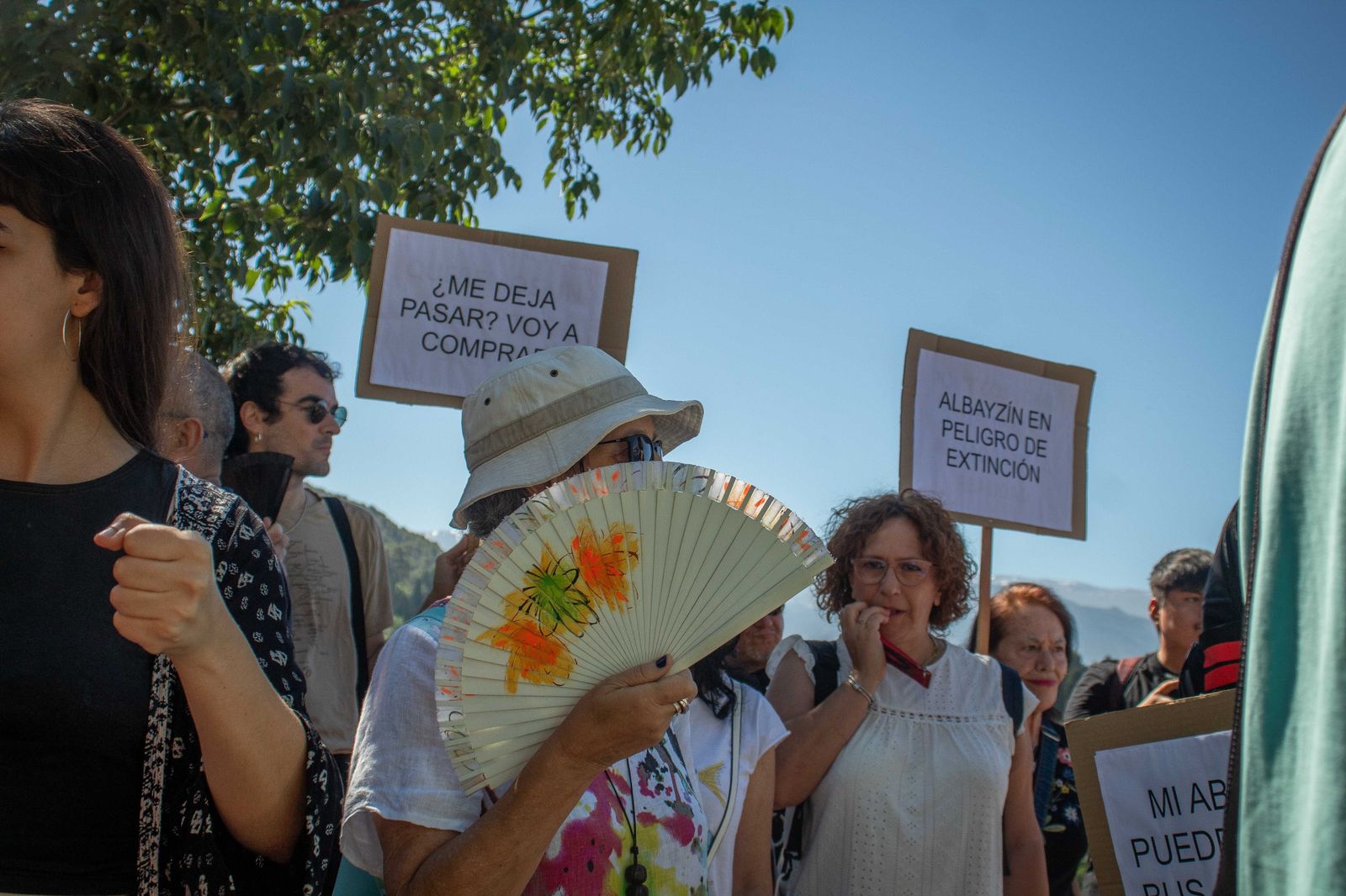 Las mejores imágenes: Vecinos del Albaicín exigen un turismo regulado en Granada