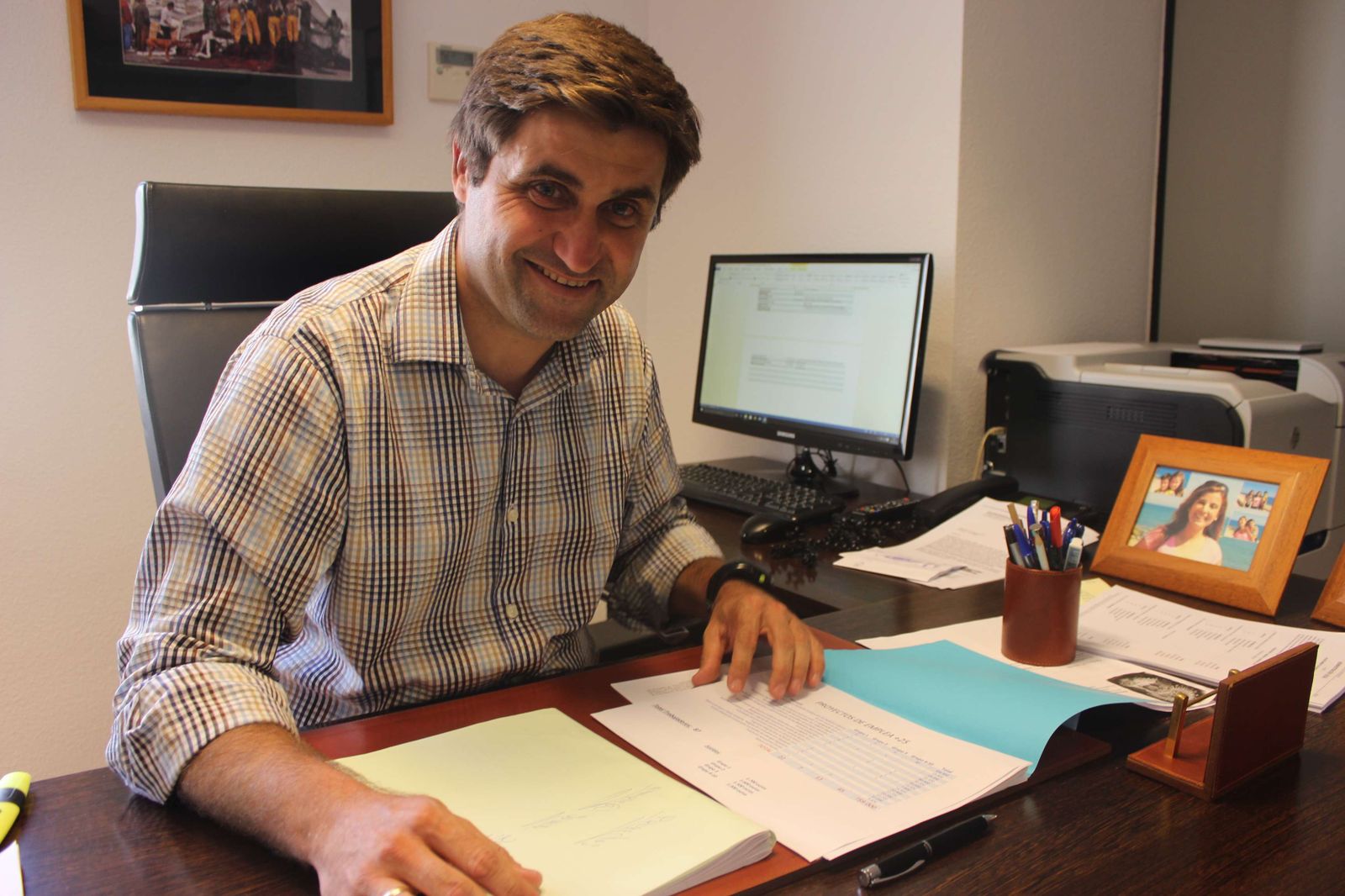 El concejal José Juan Rodríguez en su despacho.