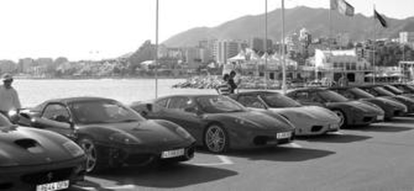 Los deportivos de la marca en una de las reuniones que el Ferrari Club ha celebrado en Andalucía.