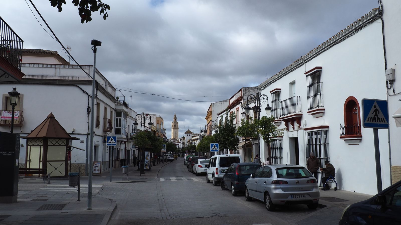 Una  de las calles de Lebrija en las que se han instalado las cámaras.