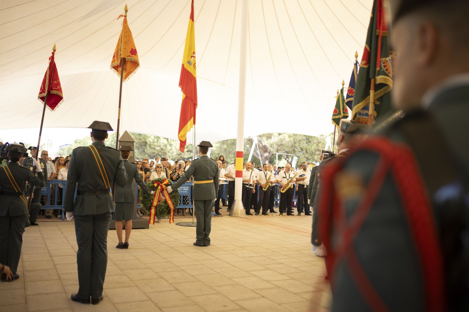Imágenes de los actos de celebración de la festividad de la patrona de la Guardia Civil, la Virgen del Pilar.