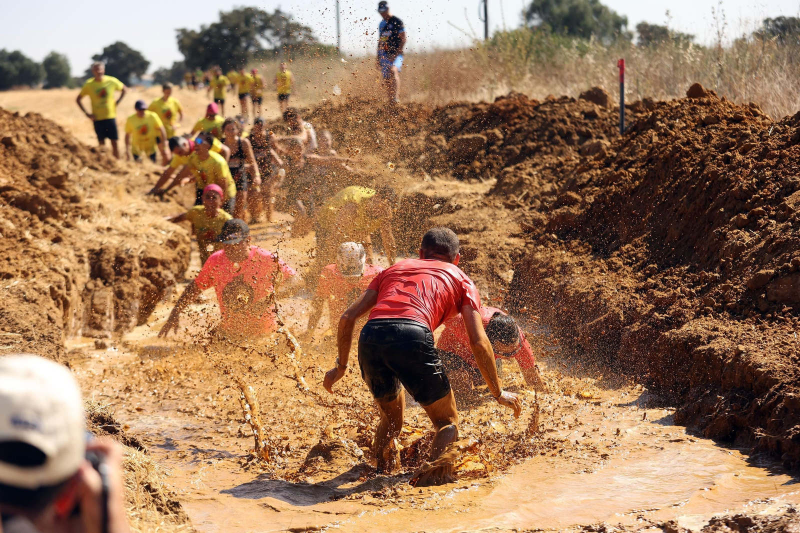 Búscate en la VII Carrera del Barro en La Barca
