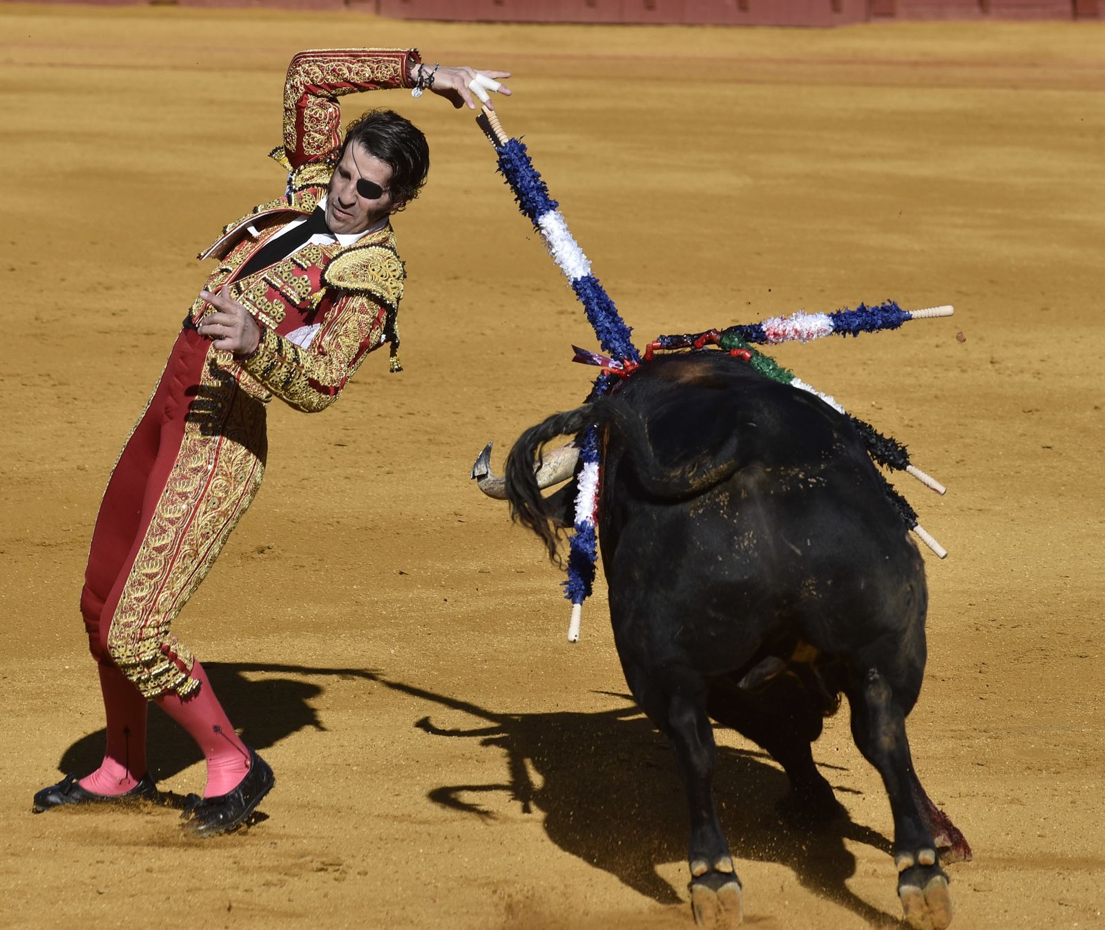 Las imágenes de la 13ª corrida de abono de La Maestranza
