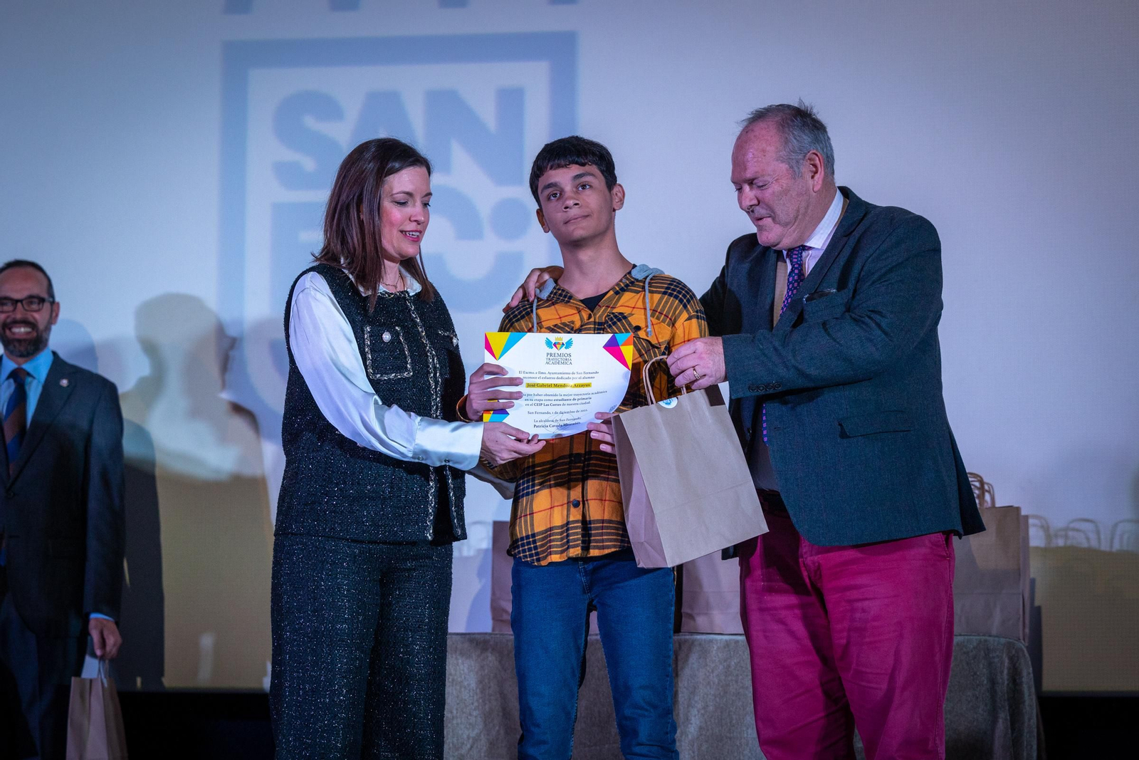 Imágenes de la entrega de premios académicos en San Fernando