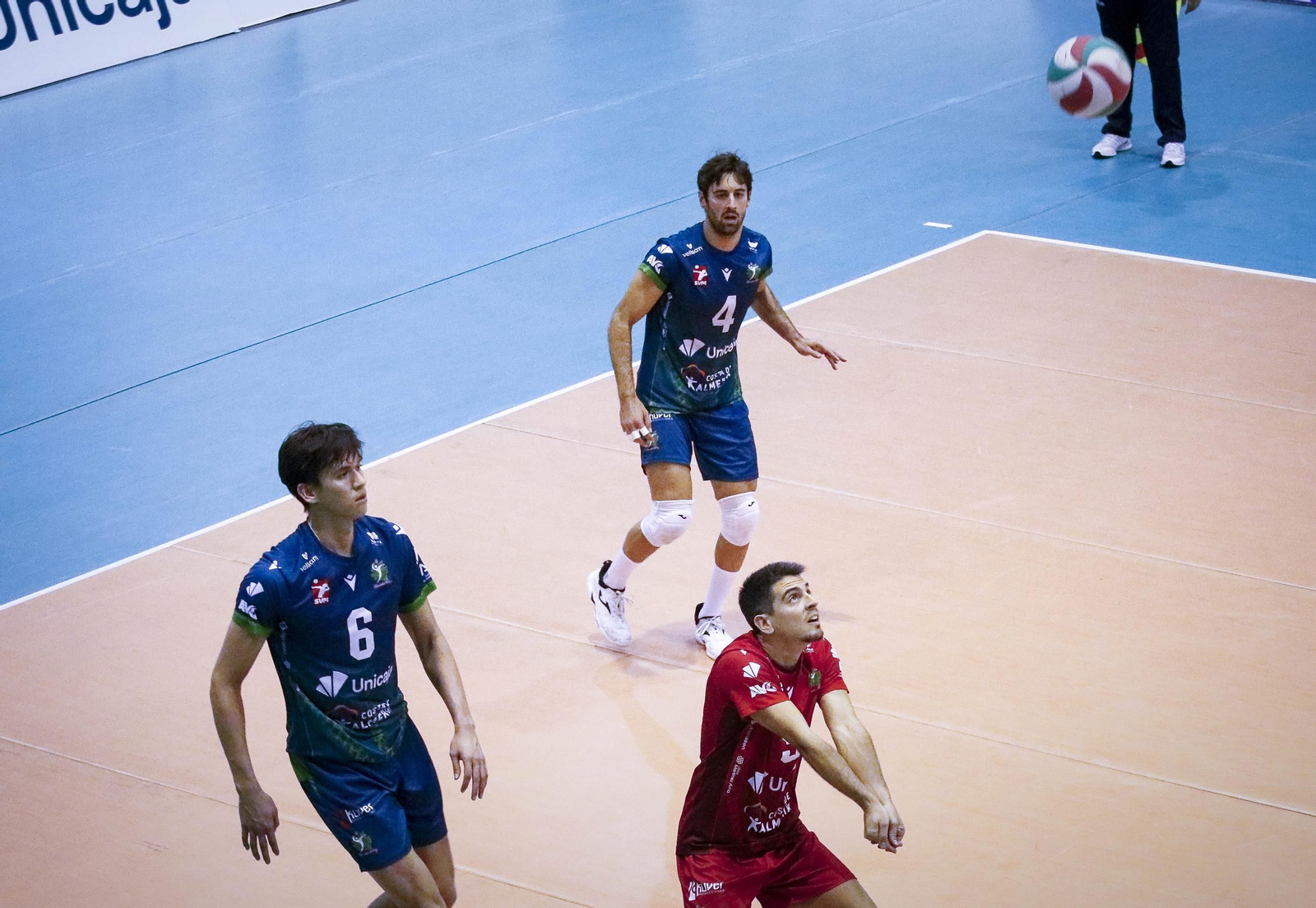 Unicaja Costa de Almería-Arenal Emeve de la Superliga, en imágenes