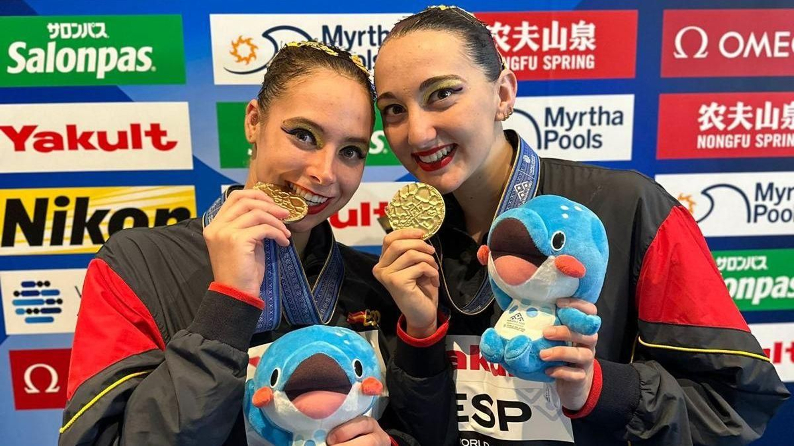 Las dos nadadoras del Sincro Sevilla, Marina García y Alisa Ozhogina Las dos nadadoras del Sincro Sevilla, Marina García y Alisa Ozhogina