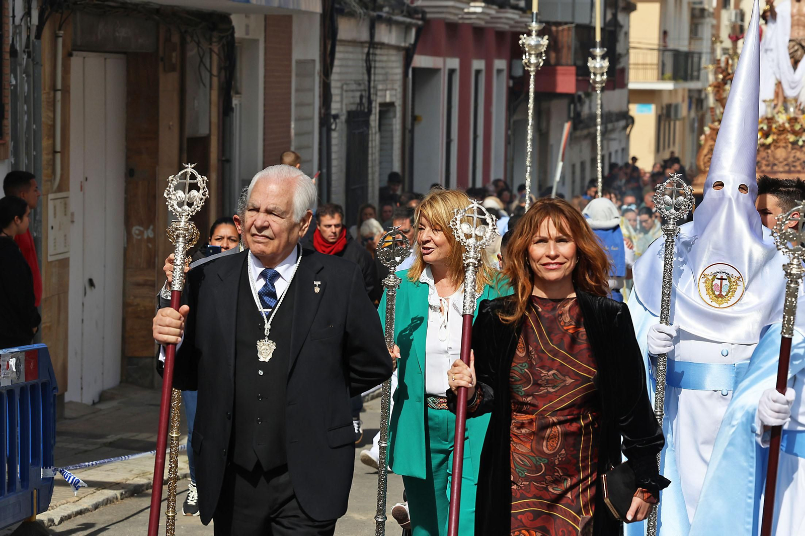 Imágenes de El Resucitado por el barrio de La Hispanidad
