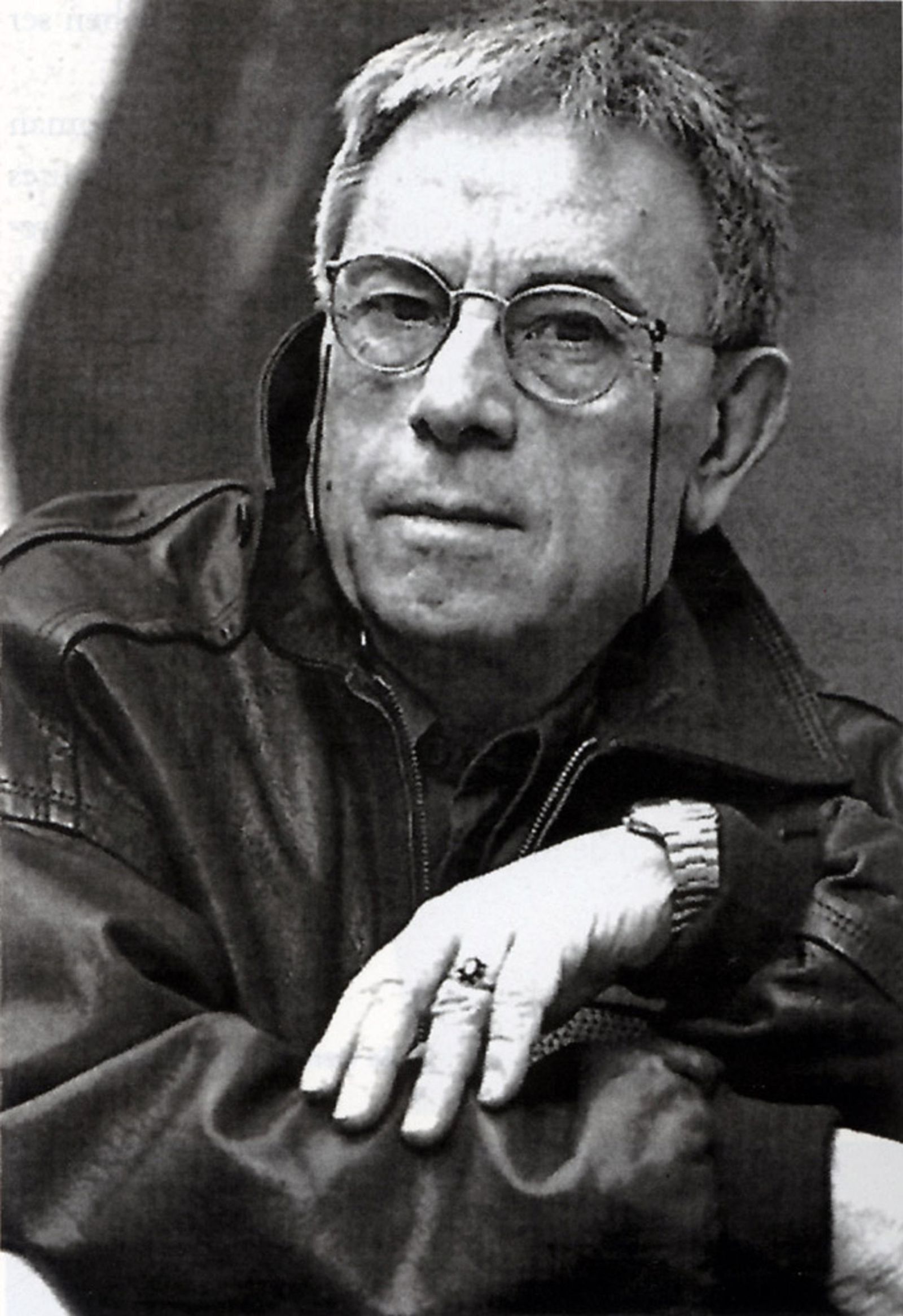 Agustín Gómez Arcos, escritor nacido en Enix.